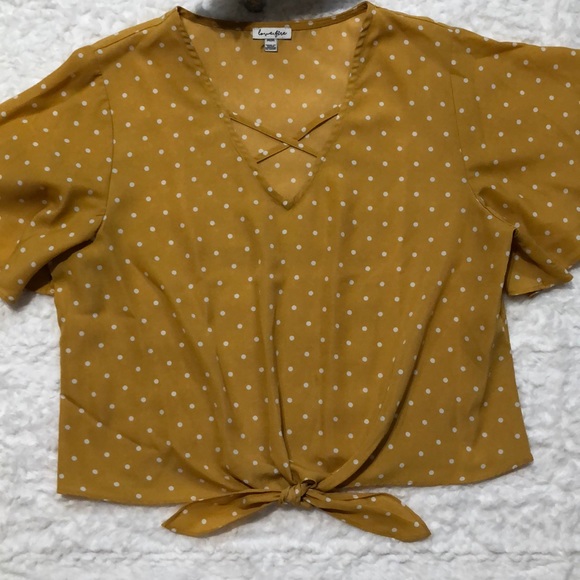 🎈Love Fire Yellow Polkadot Crop Top - Picture 2 of 4